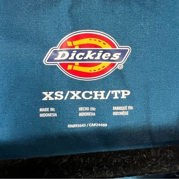 Dickies Scrubs Top womens XS Blue EDS Signature Shirt Front Pockets Short Sleeve - Picture 4 of 9